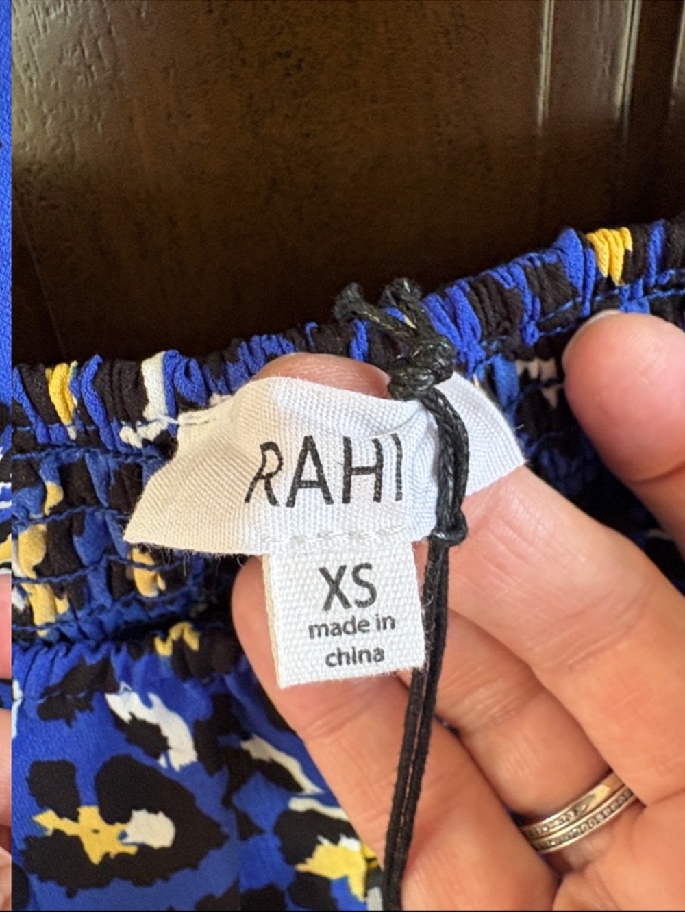 NWT RAHI Chloe Puff Shoulder Blue Animal Print Crop Top Size XS - Picture 8 of 13